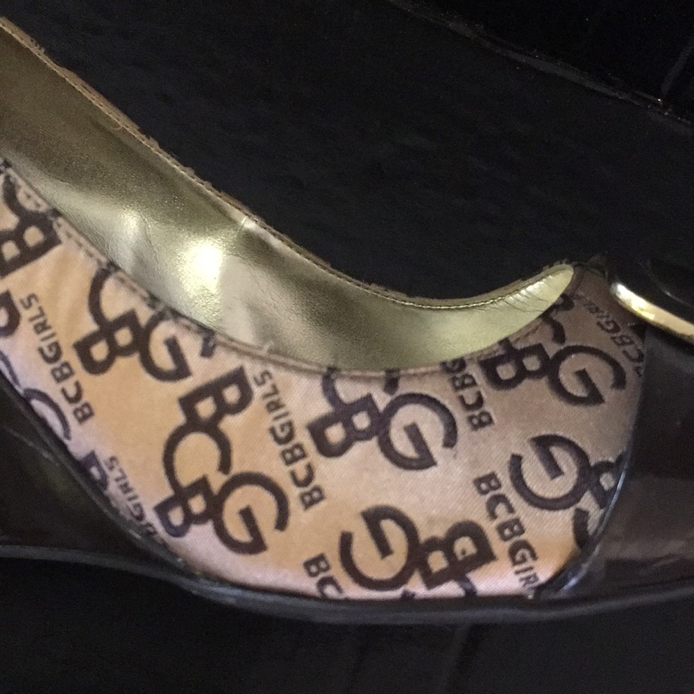 New old stock BCBG monogram brown buckle shoes - Picture 4 of 4